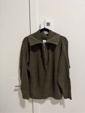 aerie Men's Olive Green Half-Zip Knit Sweater